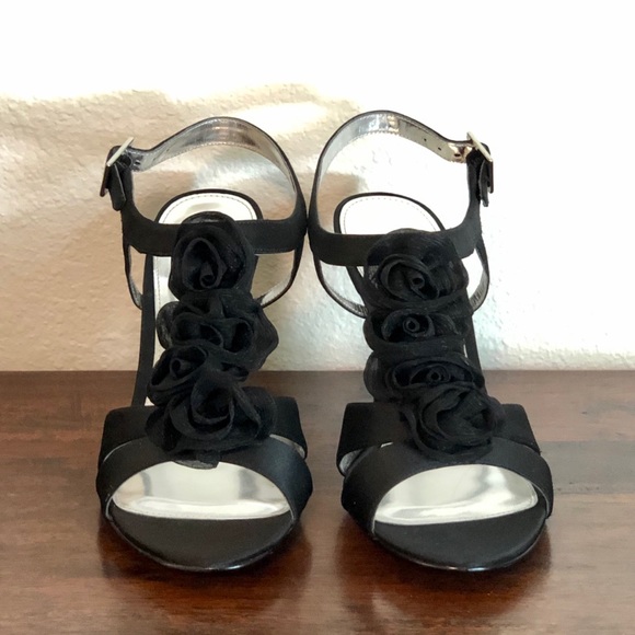 Touch of Nina Shoes - NWOT✨Dress Shoes